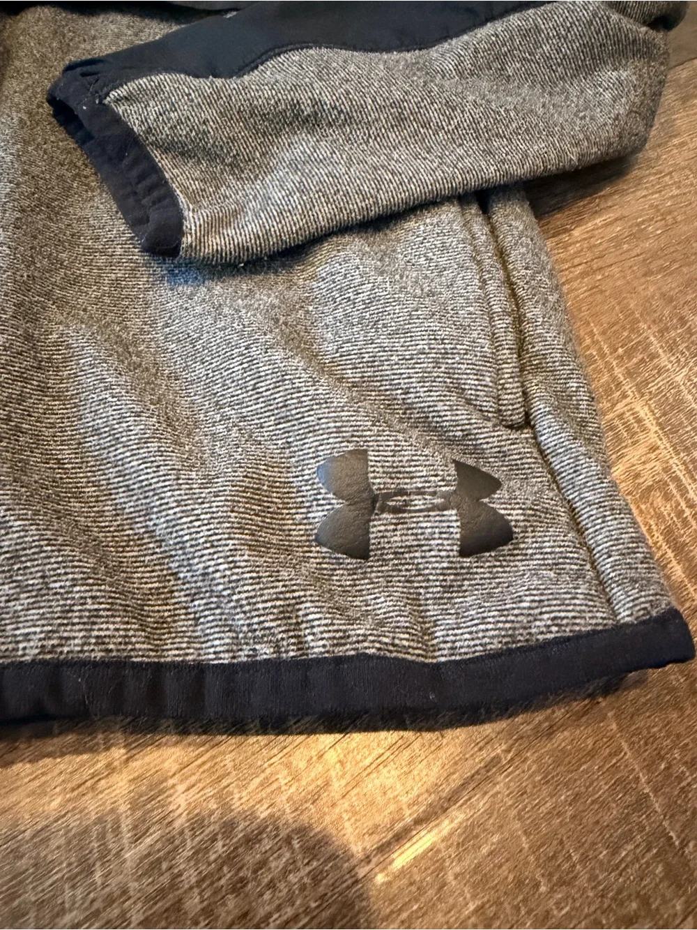 Under Armour ColdGear Youth Small Gray Black Full Zip Hooded Jacket YSM - Picture 2 of 5